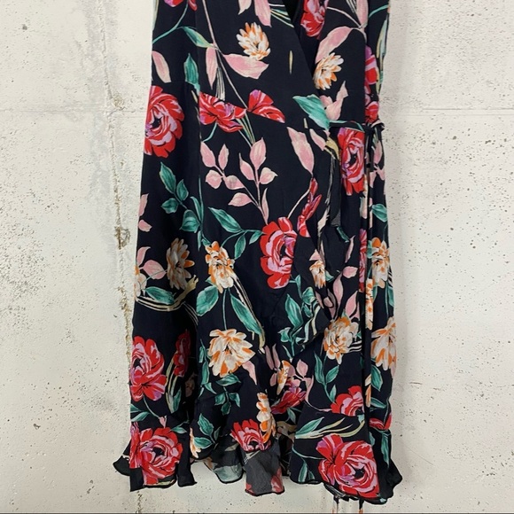 Lovers and Friends Gigi Floral Wrap Mini Dress Size Small - Picture 3 of 8